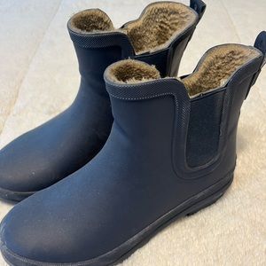 Navy-Size 8 Rubber Wellies-